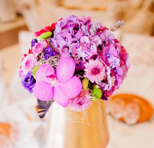 Nunta tematică lampadare cu flori restaurant ambasador